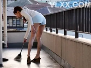 Vợ 69 liếm vợ khác đến cực khoái